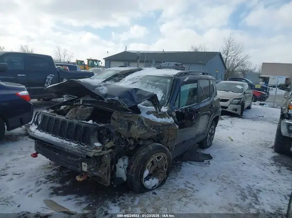 ZACCJBCB0HPE79397 2017 JEEP RENEGADE - Image 2