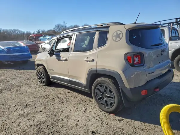 ZACCJBCB0HPE86043 2017 JEEP RENEGADE - Image 2