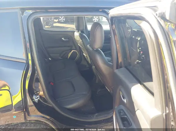 ZACCJBCB0HPE90108 2017 JEEP RENEGADE - Image 8