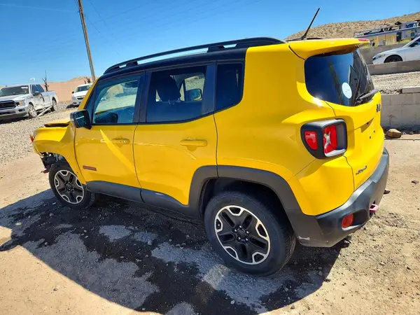 ZACCJBCB0HPF56608 2017 JEEP RENEGADE - Image 2