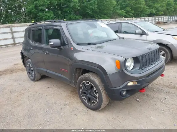 ZACCJBCB0HPF64059 2017 JEEP RENEGADE - Image 1
