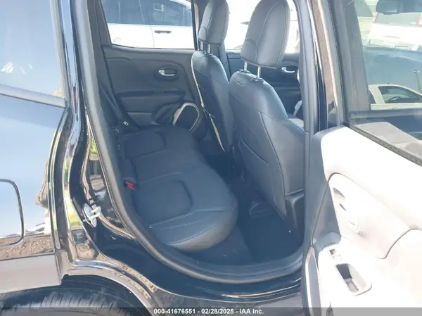 ZACCJBCB0HPF75627 2017 JEEP RENEGADE - Image 8