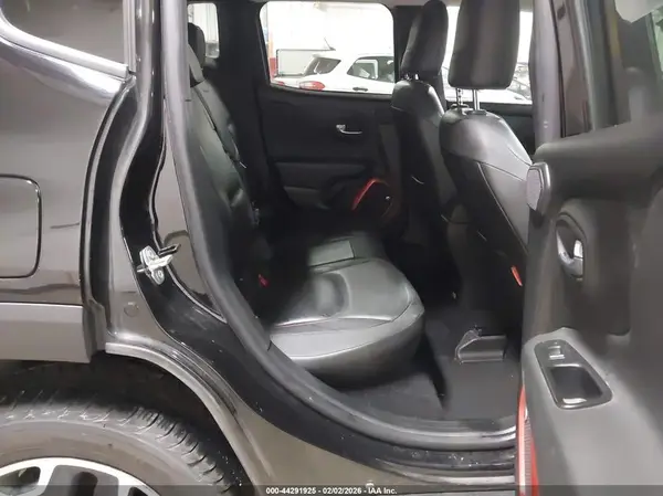 ZACCJBCB0HPF85946 2017 JEEP RENEGADE - Image 8