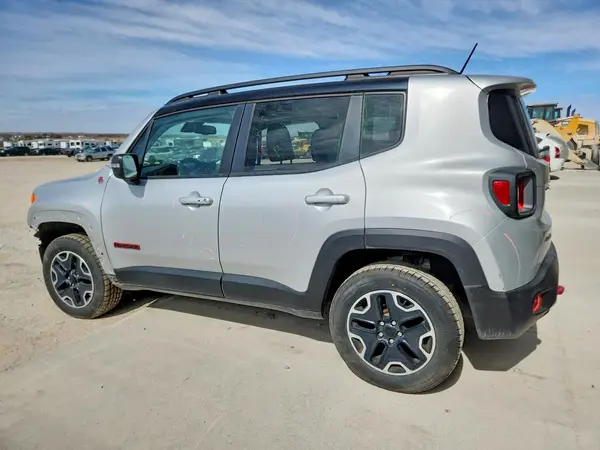 ZACCJBCB0HPF94761 2017 JEEP RENEGADE - Image 2