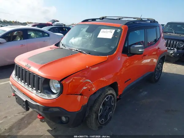 ZACCJBCB0HPF99295 2017 JEEP RENEGADE - Image 2