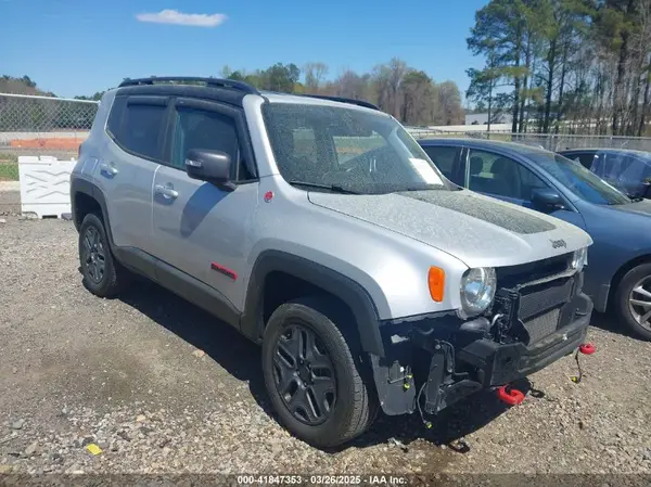 ZACCJBCB0JPG81047 2018 JEEP RENEGADE - Image 1