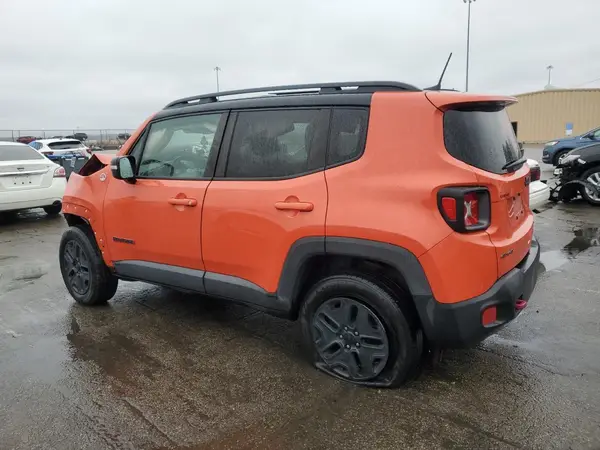 ZACCJBCB0JPG95272 2018 JEEP RENEGADE - Image 2