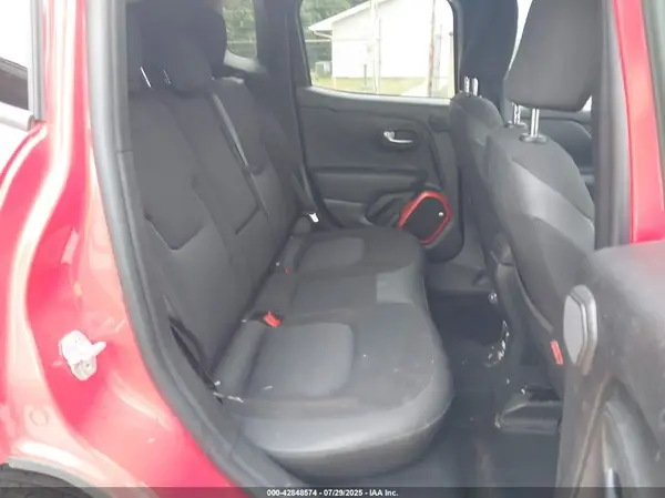 ZACCJBCB0JPH06173 2018 JEEP RENEGADE - Image 8