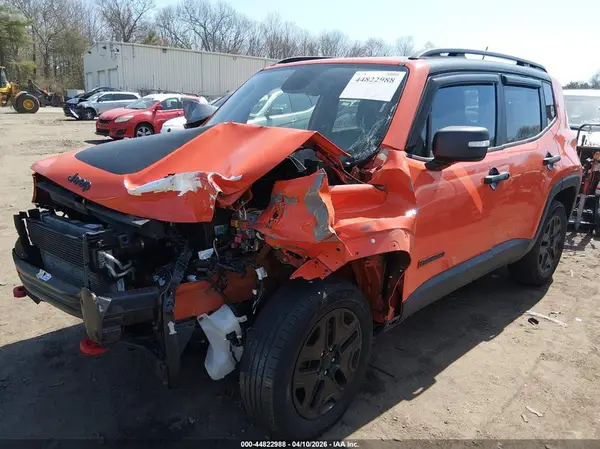 ZACCJBCB0JPH20784 2018 JEEP RENEGADE - Image 2