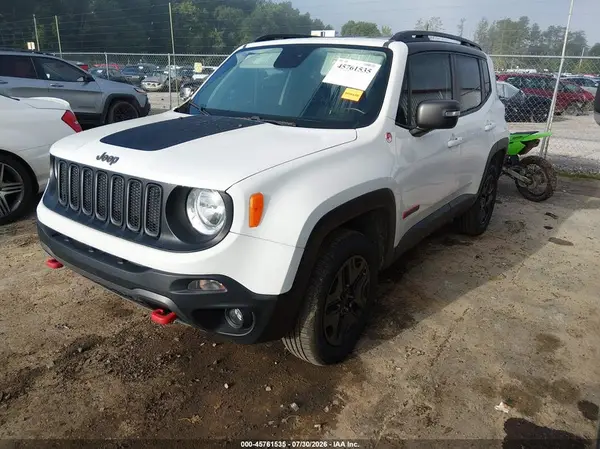 ZACCJBCB0JPH64722 2018 JEEP RENEGADE - Image 2