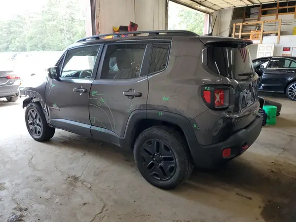 ZACCJBCB0JPH78247 2018 JEEP RENEGADE - Image 2