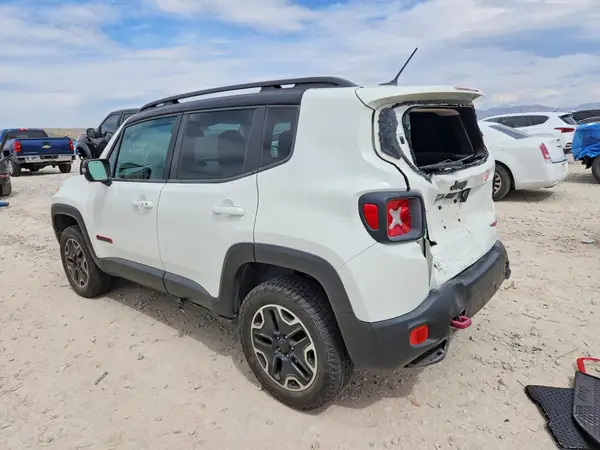 ZACCJBCB1HPE47171 2017 JEEP RENEGADE - Image 2