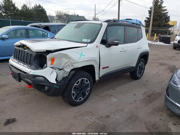 ZACCJBCB1HPE55464 2017 JEEP RENEGADE - Image 2