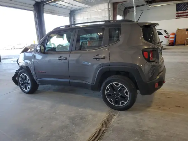 ZACCJBCB1HPE63211 2017 JEEP RENEGADE - Image 2