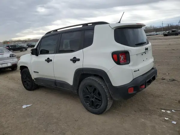 ZACCJBCB1HPE80526 2017 JEEP RENEGADE - Image 2