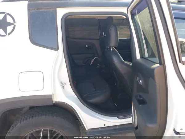 ZACCJBCB1HPE85595 2017 JEEP RENEGADE - Image 8
