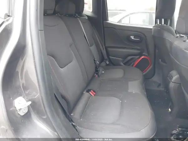 ZACCJBCB1HPE91123 2017 JEEP RENEGADE - Image 8