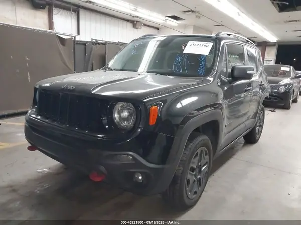 ZACCJBCB1HPE92062 2017 JEEP RENEGADE - Image 2