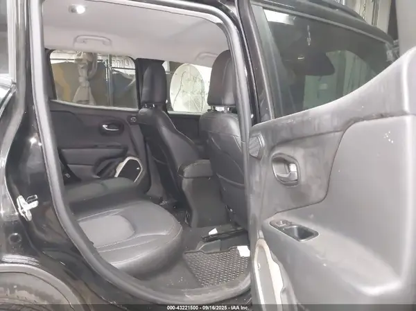 ZACCJBCB1HPE92062 2017 JEEP RENEGADE - Image 8