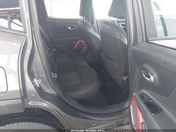 ZACCJBCB1HPE99545 2017 JEEP RENEGADE - Image 8