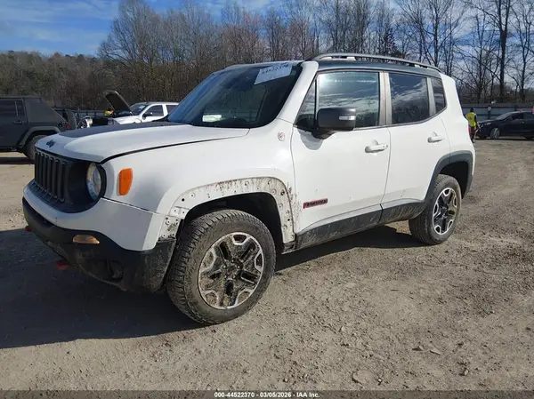 ZACCJBCB1HPF28753 2017 JEEP RENEGADE - Image 2