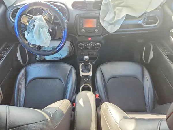 ZACCJBCB1HPF75670 2017 JEEP RENEGADE - Image 8