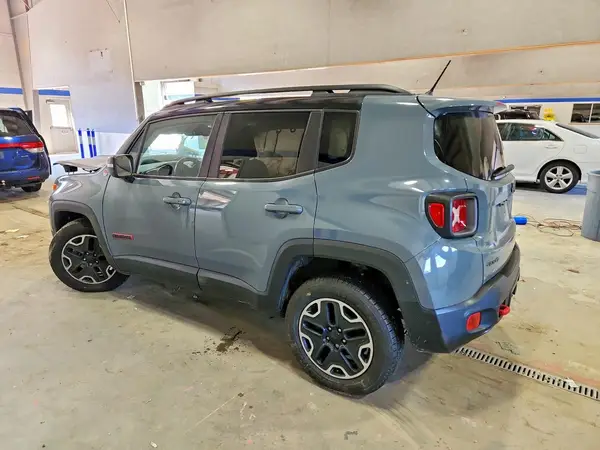 ZACCJBCB1HPG19814 2017 JEEP RENEGADE - Image 2