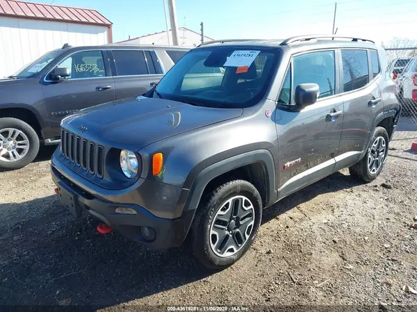 ZACCJBCB1HPG27184 2017 JEEP RENEGADE - Image 2