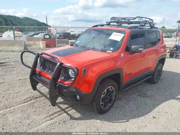 ZACCJBCB1HPG38346 2017 JEEP RENEGADE - Image 2