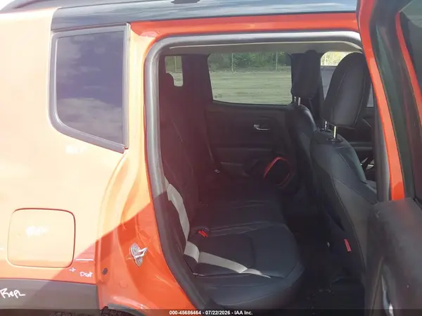ZACCJBCB1HPG38346 2017 JEEP RENEGADE - Image 8