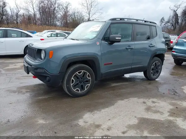ZACCJBCB1HPG42431 2017 JEEP RENEGADE - Image 2