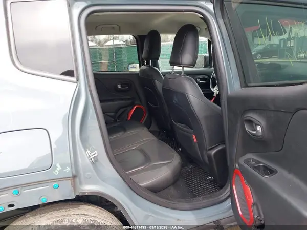ZACCJBCB1HPG42431 2017 JEEP RENEGADE - Image 8