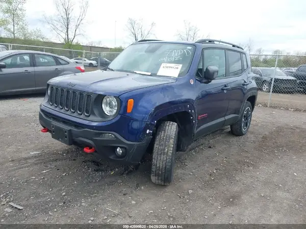 ZACCJBCB1HPG64641 2017 JEEP RENEGADE - Image 2