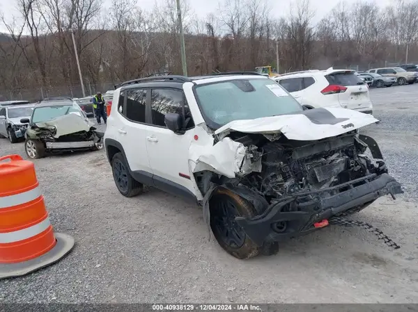 ZACCJBCB1JPH06232 2018 JEEP RENEGADE - Image 1