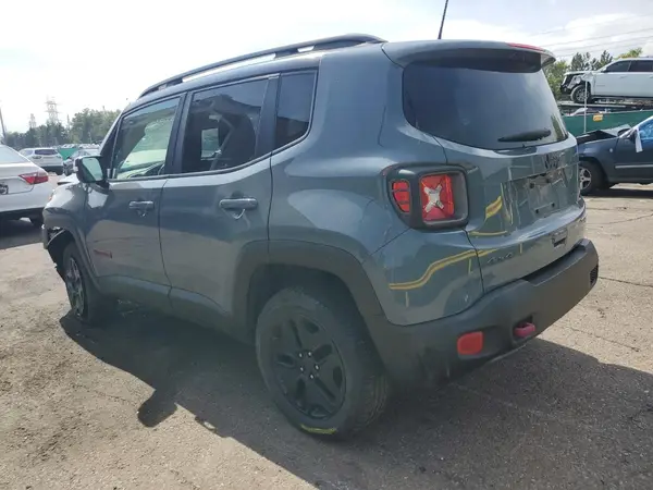 ZACCJBCB1JPH10121 2018 JEEP RENEGADE - Image 2