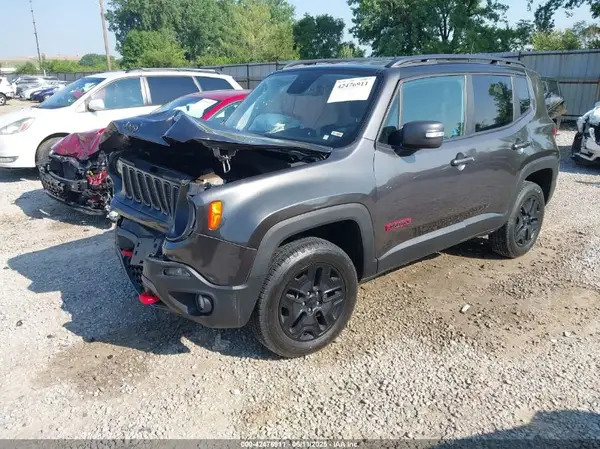 ZACCJBCB1JPH50649 2018 JEEP RENEGADE - Image 2