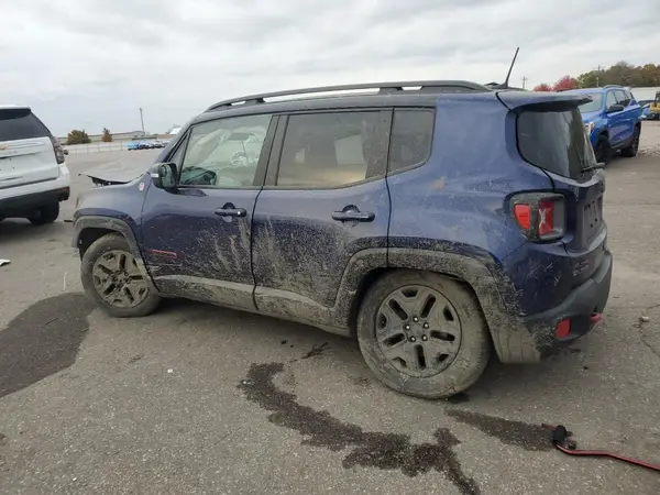 ZACCJBCB1JPH64924 2018 JEEP RENEGADE - Image 2
