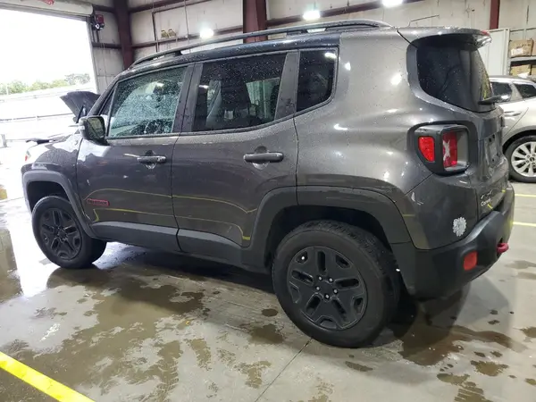 ZACCJBCB1JPH69959 2018 JEEP RENEGADE - Image 2
