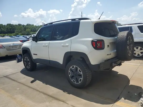 ZACCJBCB2HPE59944 2017 JEEP RENEGADE - Image 2