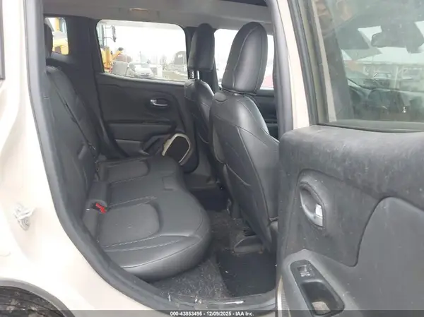 ZACCJBCB2HPE78669 2017 JEEP RENEGADE - Image 8
