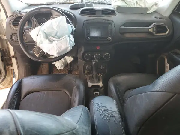 ZACCJBCB2HPE85475 2017 JEEP RENEGADE - Image 8
