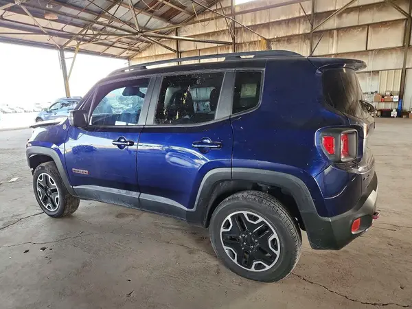 ZACCJBCB2HPE91132 2017 JEEP RENEGADE - Image 2
