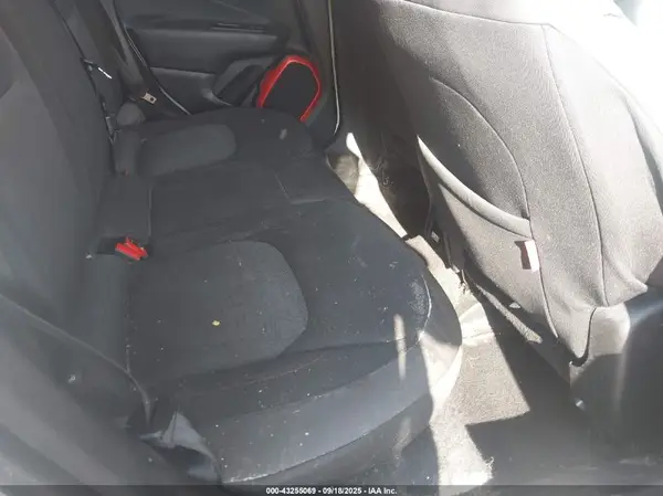 ZACCJBCB2HPE96038 2017 JEEP RENEGADE - Image 8