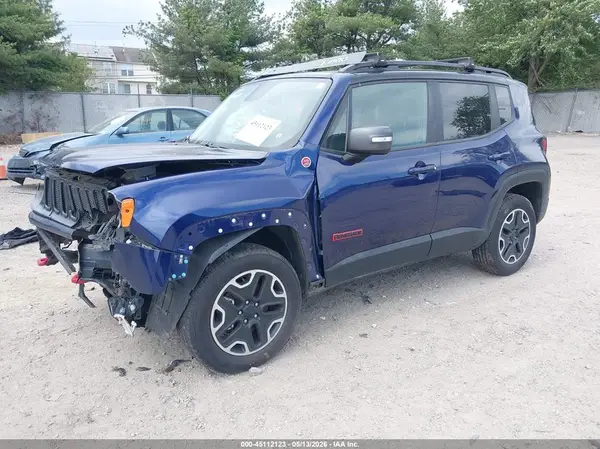 ZACCJBCB2HPE96573 2017 JEEP RENEGADE - Image 2