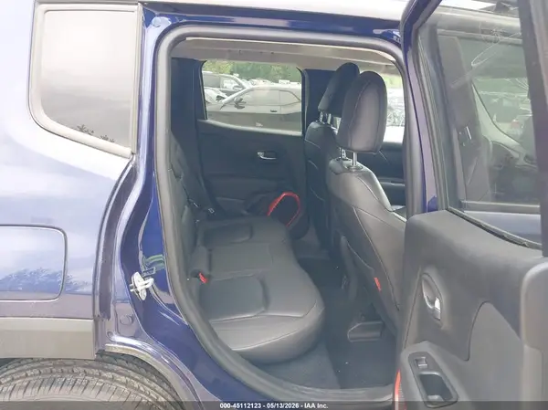 ZACCJBCB2HPE96573 2017 JEEP RENEGADE - Image 8