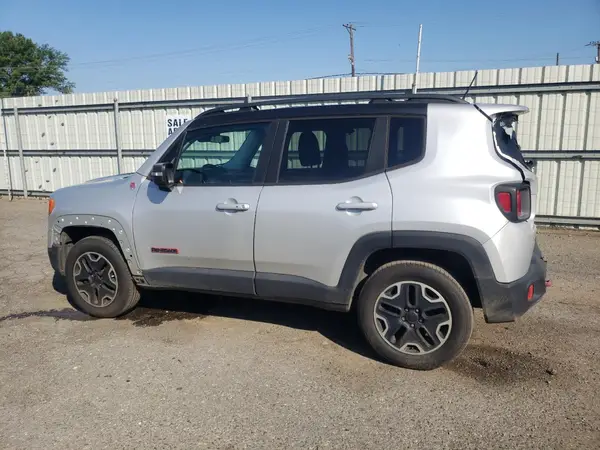 ZACCJBCB2HPE97027 2017 JEEP RENEGADE - Image 2