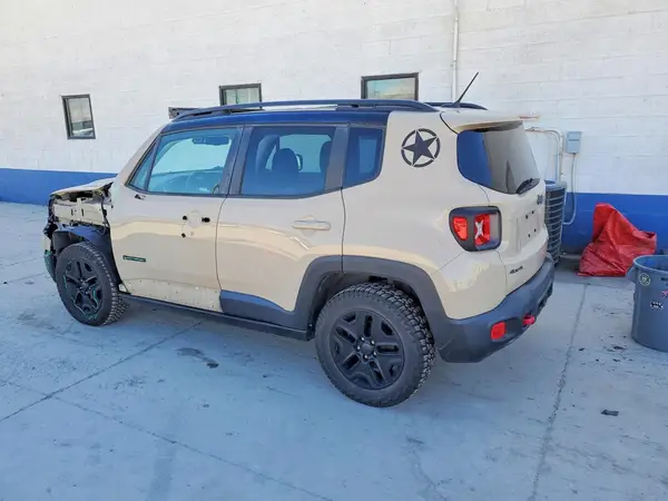 ZACCJBCB2HPF03229 2017 JEEP RENEGADE - Image 2