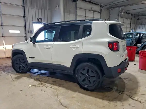 ZACCJBCB2HPF10293 2017 JEEP RENEGADE - Image 2