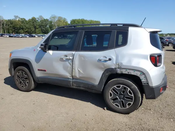 ZACCJBCB2HPF19740 2017 JEEP RENEGADE - Image 2