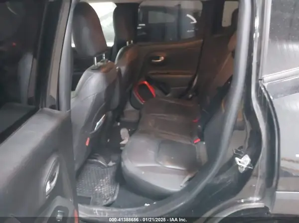 ZACCJBCB2HPF31533 2017 JEEP RENEGADE - Image 8